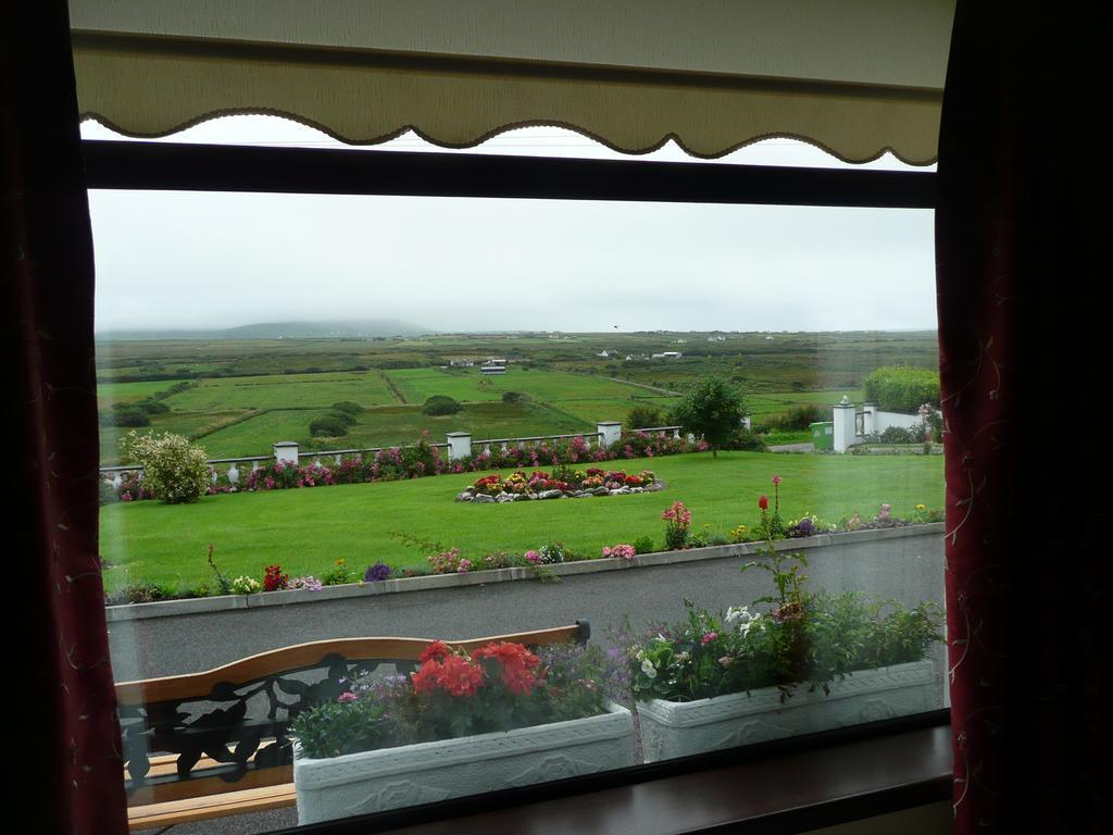 The Three Arches Bed & Breakfast Louisburgh Exterior photo